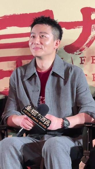 黄轩的笑容与不笑时的差别真大~每次看他饰演“坏人”角色…