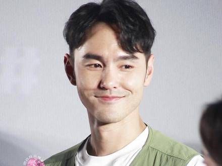 陈桂林塌房了，阮经天本人真高真帅真亲切真可爱