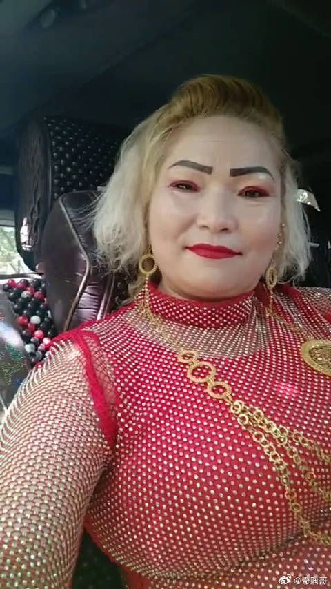 豪车见多了,但眼前这位夜明珠是?