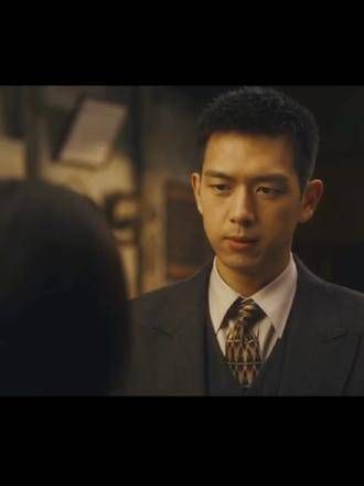 好喜欢这段情节,纯粹而细腻,即使暗恋也充满谨慎,仿佛品尝百年陈酿…