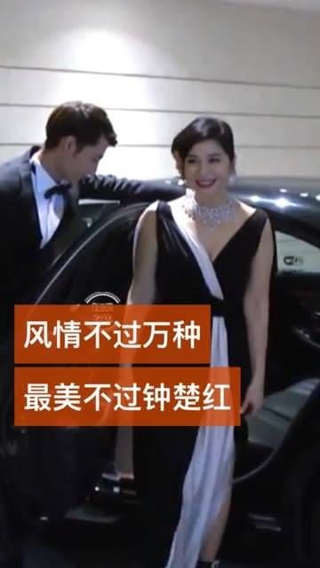钟楚红当年风光无限,婚后隐退娱乐圈,如今风采依旧,红姑的魅力愈发迷人