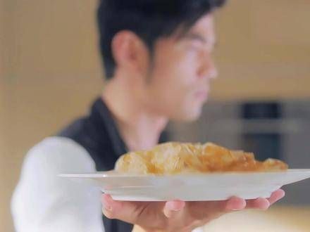 快来围观,周杰伦教你制作美味手抓饼