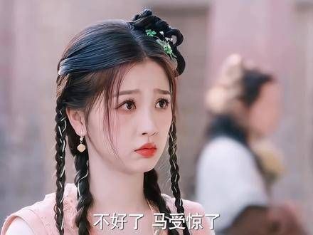 因一次行侠仗义而结缘,误以为她是男子,时时刻刻想亲近