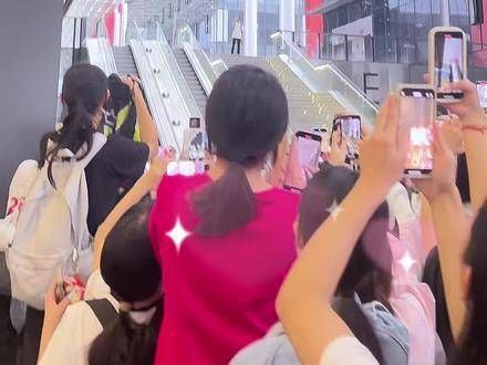 林一,我不允许任何人违背你的帅气面容 你好星期六