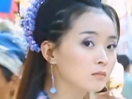 这是一部女主角视力不佳的剧, 影视