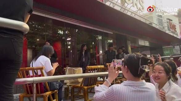 真亲切啊,杨紫 成都线下活动 杨紫