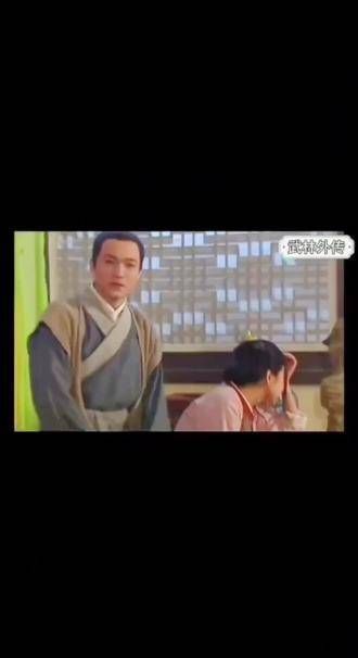 还记得同福客栈前台兼收银、物美价廉的吕秀才吗?他的英语口语真是出色!