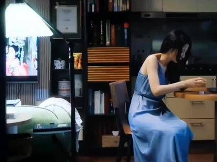 谁能想到韩苏和曾诚这对姐妹花,一个因为坚持要孩子差点变成偏瘫…
