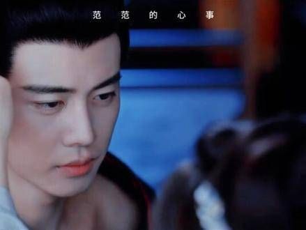 这个睁眼的镜头让我百看不厌,那勾人心魄的眼神啊