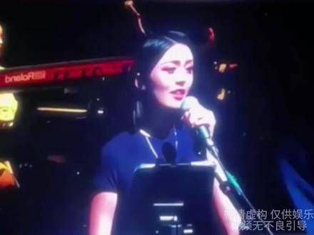 徐子尧在成都走红，原因如下： 1