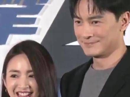 林依晨与郑元畅同台亮相,经典CP湘琴和直树再现,重温《恶作剧之吻》