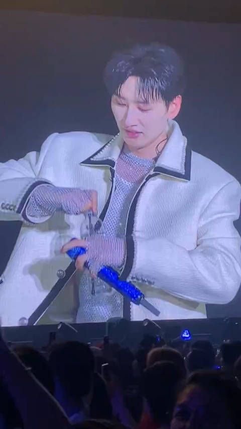 太可爱了! 喝水和喝酒一样 Cr:allrisepimver