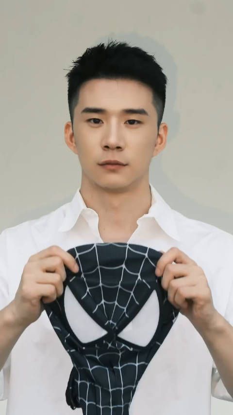 戴上面具后就结丝了!