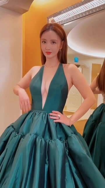 成熟的女人真是魅力十足, 张萌