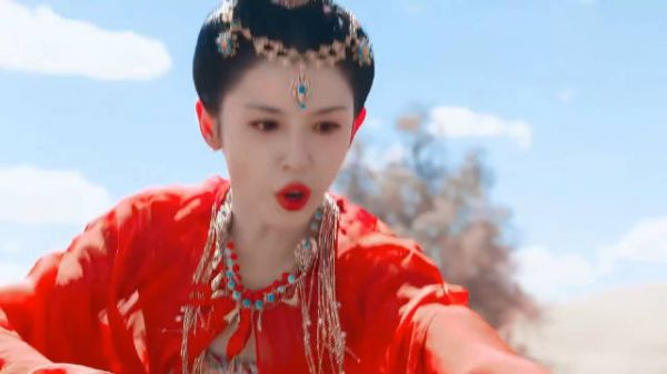 明知是不该动的心却还是任由思念无限蔓延,一步步沦陷