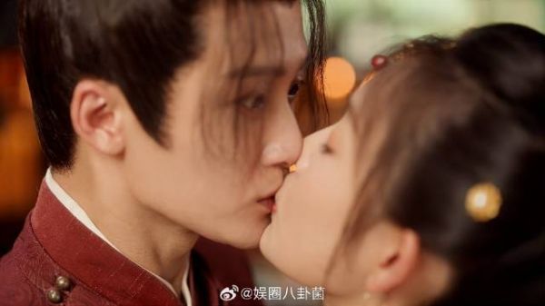元莫大胆表白阿术 话说一半就被偷袭盖章,太甜了吧