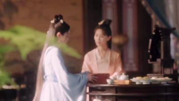 她们之间的友谊真是让人难以忘怀, 友谊