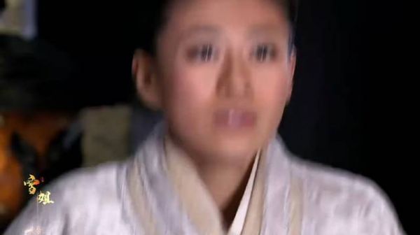 妹妹为了能在宫中麻雀变凤凰,不惜和家人断绝关系