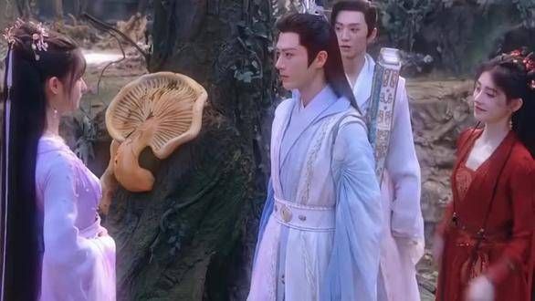 四人寻仙小队,最终仅剩一人存活(柳梦璃)、一人垂暮(慕容紫英)、一人重