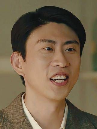 像不像第一天上班报到的你?