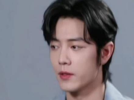 听他讲述对角色的理解,总是在不断思考