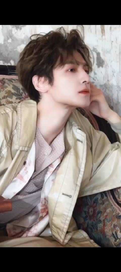 剥茧抽丝,辨认往事知真相! 见微知著,纵横市井晓人心!