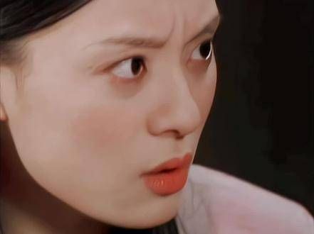 眉姐姐为了温实初,唯一一次欺骗了甄嬛,或许她心底也有些许嫉妒…