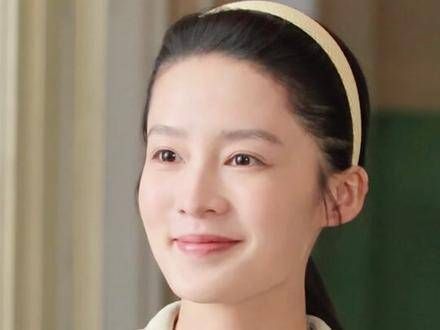 表面温婉内敛,内心执着于梦想,佟晓梅是否符合你心中的白月光形象?