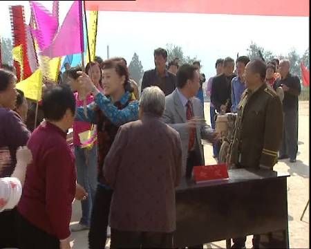 郭裕村举办选举大会,喜富和何老贵到底谁能胜选