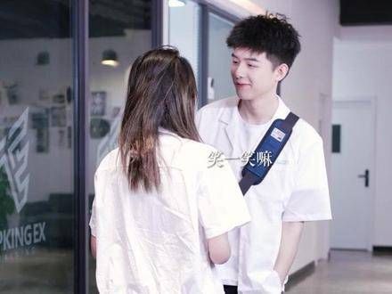 不要生气了,笑一笑吧, 袁娅维