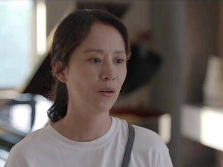 顾清俞提醒展翔提防冯晓琴，没想到语音却公放了出来
