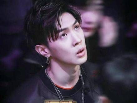 最近迷上了马伯骞 的 太廉价,简直让人欲罢不能