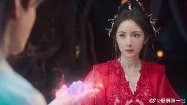 红红被月初伺候三个月,得知水里有他的灵血,震撼了