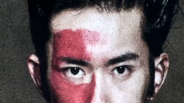 轻装出发,翩然行进,在翻阅中重游山野…