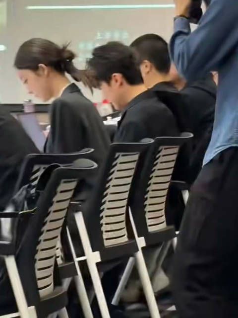 娜扎,我体制内的姐姐