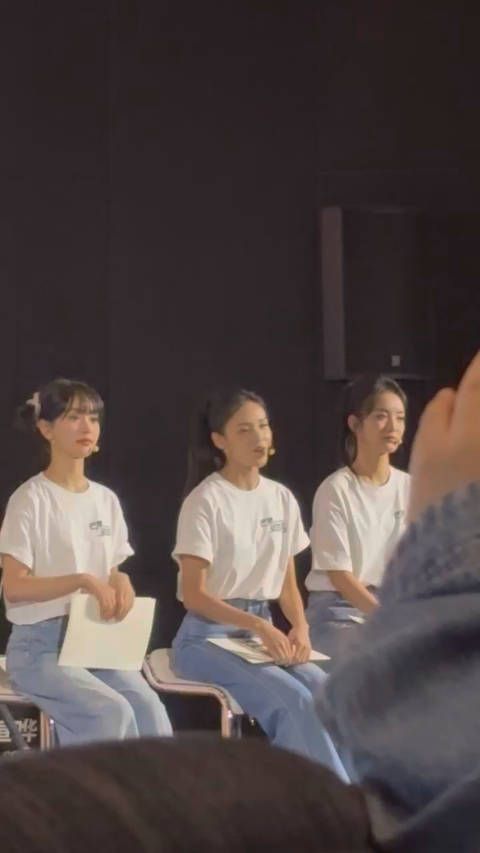 人怎么能有种成这样,周益如你是敢想的!你是会说的!