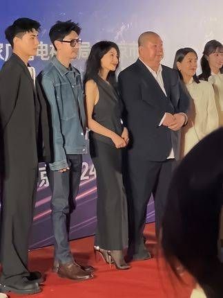 高圆圆现身活动现场 娱乐