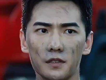 星河炽热,你是人间的梦想? 皓月清冷,你是人间的曙光