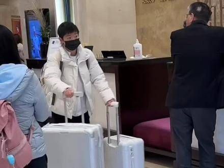 “回家吧,有爱的地方就不怕”