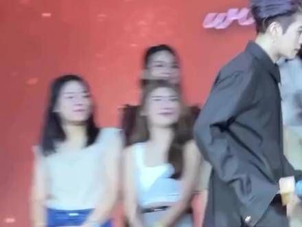 出席活动向全球推荐 王嘉尔