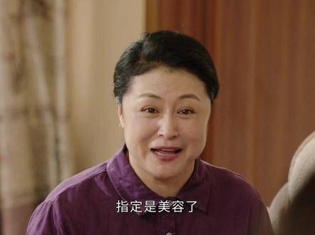 看到《乡村爱情》里的大脚婶,真的一阵恍惚,仿佛她从未离开过我们一样