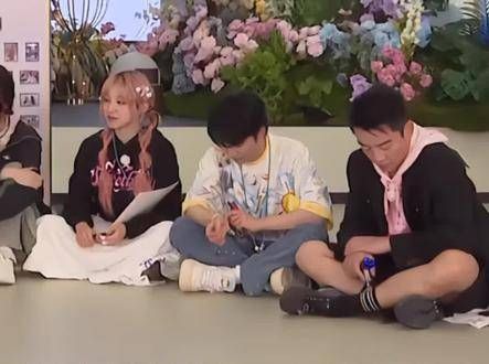 一开口就是“梗”!深深子,不要太真情流露哦,哈哈哈哈哈 奔跑吧 周深