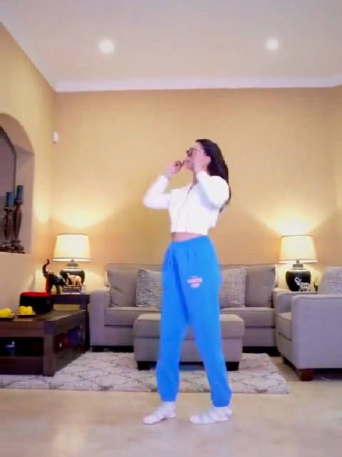 模仿秀对决:别人与你