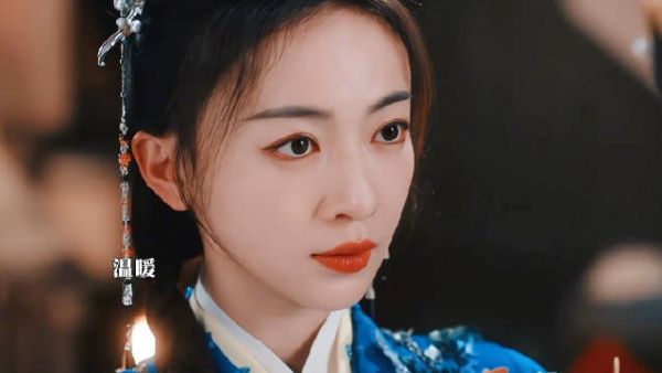 女孩子之间的友谊也太好了!明明自己是个小哭包却次次把眉林护在身后!
