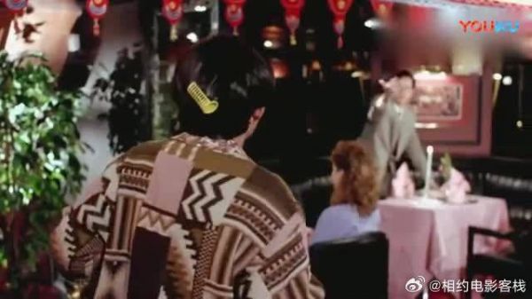 渣男带情人回家,还跟原配刚正面,所有人都看不下去了!