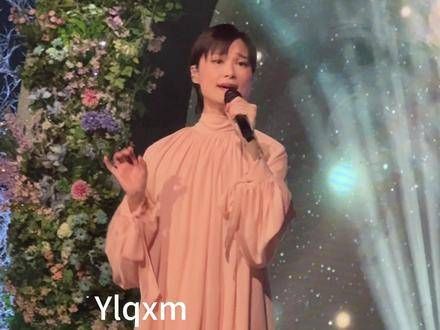 淡粉色纱裙演绎《蜀绣》,歌声美妙动听 2024中秋团圆夜 李宇春