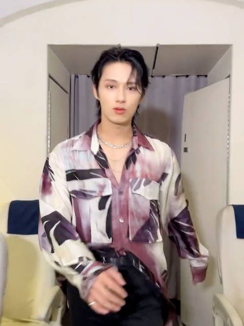 241017 官方IG #LOVE_MONEY_FAME with JUN