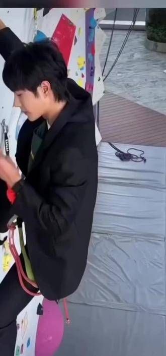 王一博再度以其无人能敌的魅力，令我眼前一亮！
