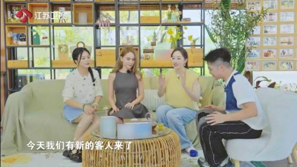“杰迷”@蒋梦婕 谈论榜样的力量,表示从《上海1943》这首歌开始…