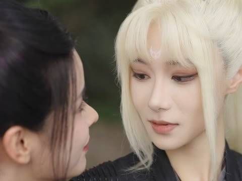 葡萄再甜,不及你一颦一笑, 里的情深几许,古装小剧场等你共演仙侠梦!